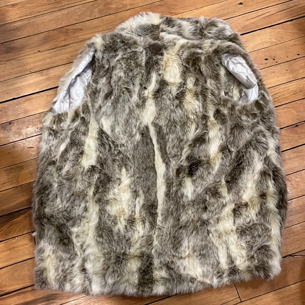 Bcbgeneration faux fur vest - Picture 2 of 2